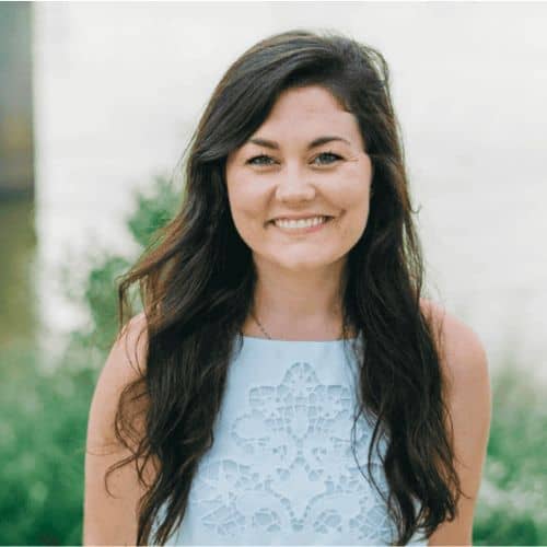 Lauren Carrión, Practitioner/Children's Guide